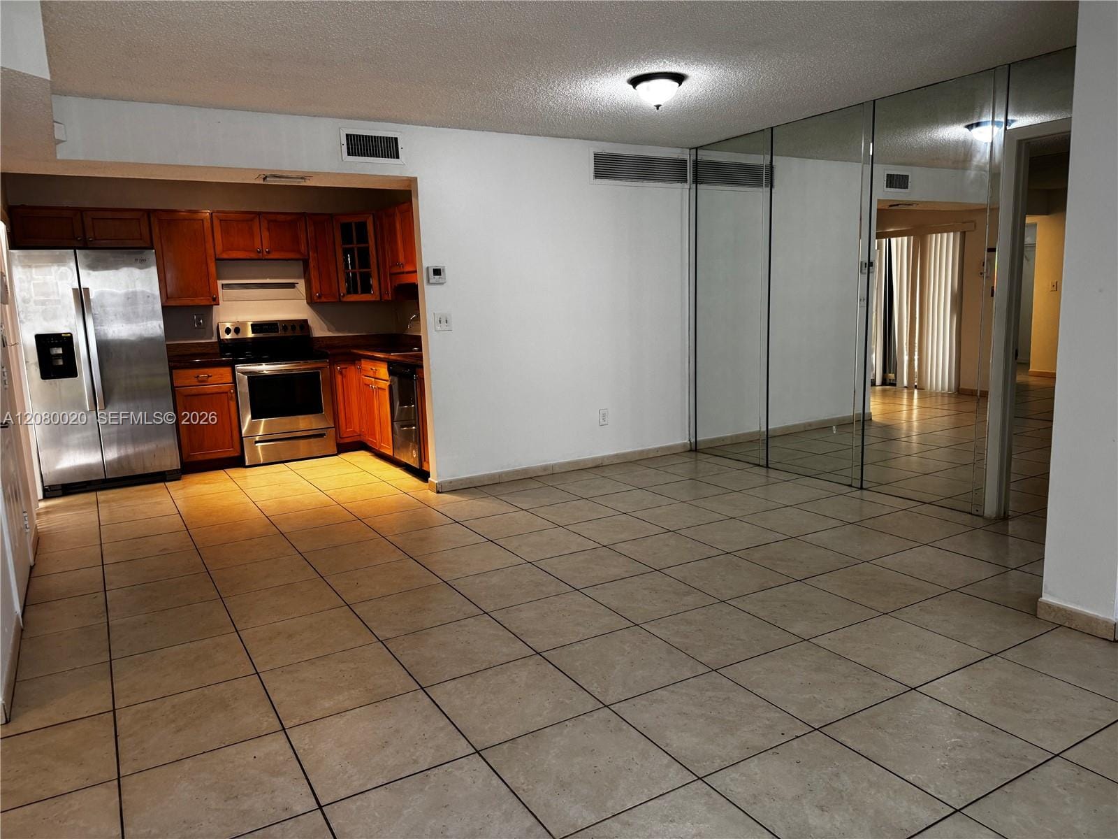 20140 NE 3rd Court 7, Miami, FL 33179 photo 2