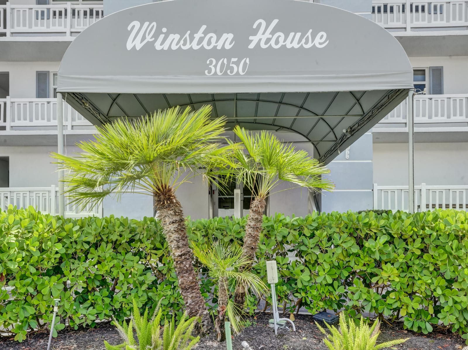 3050 NE 47th Court 305