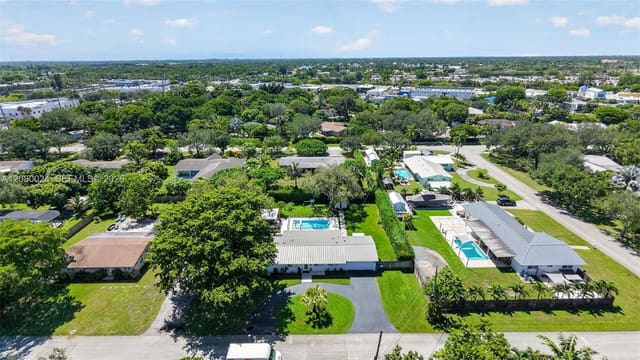 14220 SW 86th Avenue, Palmetto Bay, FL 33158