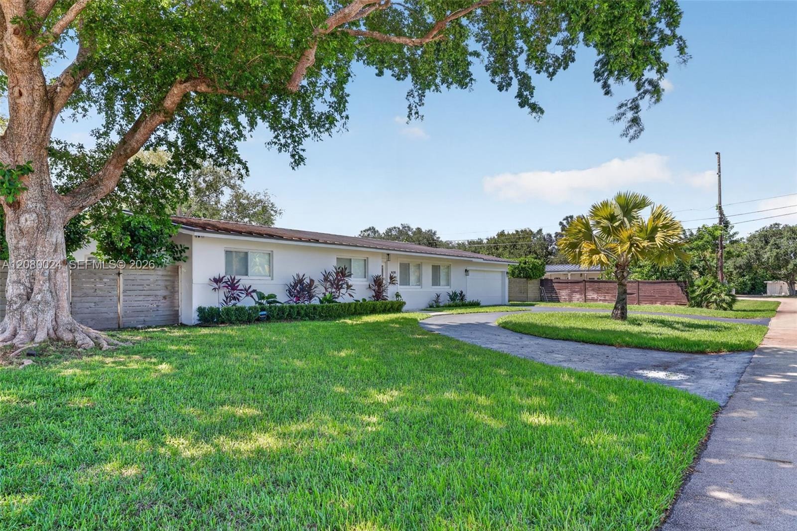 14220 SW 86th Avenue — photo 4
