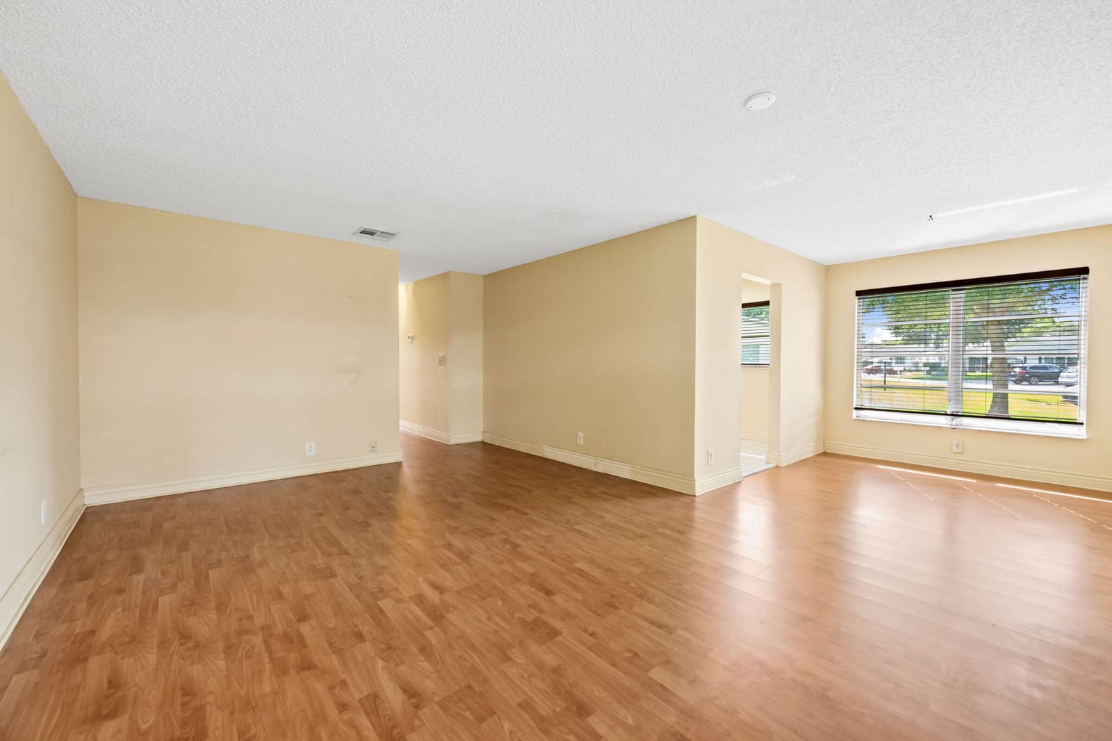 8711 NW 10TH Street D101 — photo 7