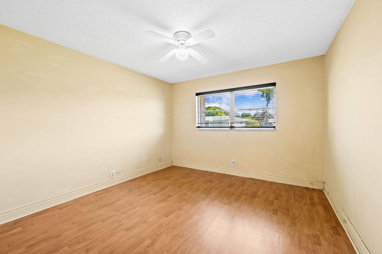 8711 NW 10TH Street D101 — photo 10