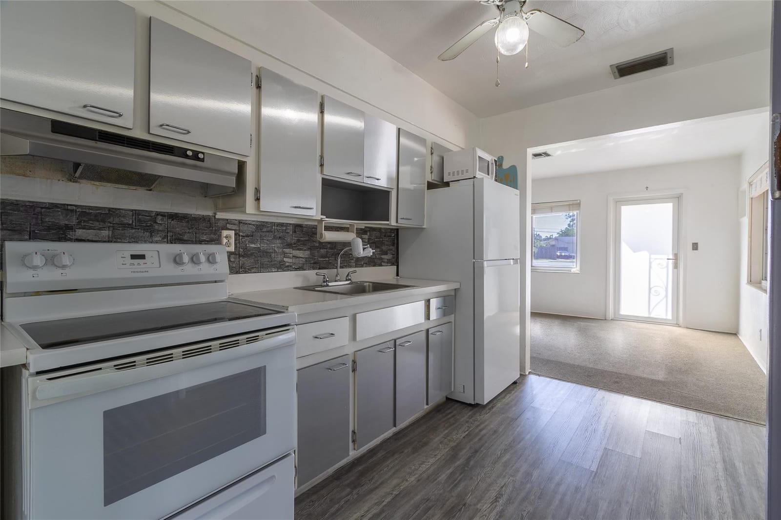 4720 N Andrews Avenue, Oakland Park, FL 33309 photo 7