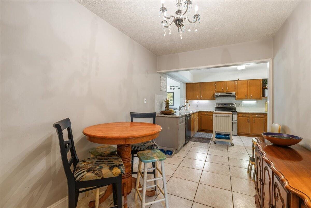 5904 Killarney Avenue, Fort Pierce, FL 34951 photo 18