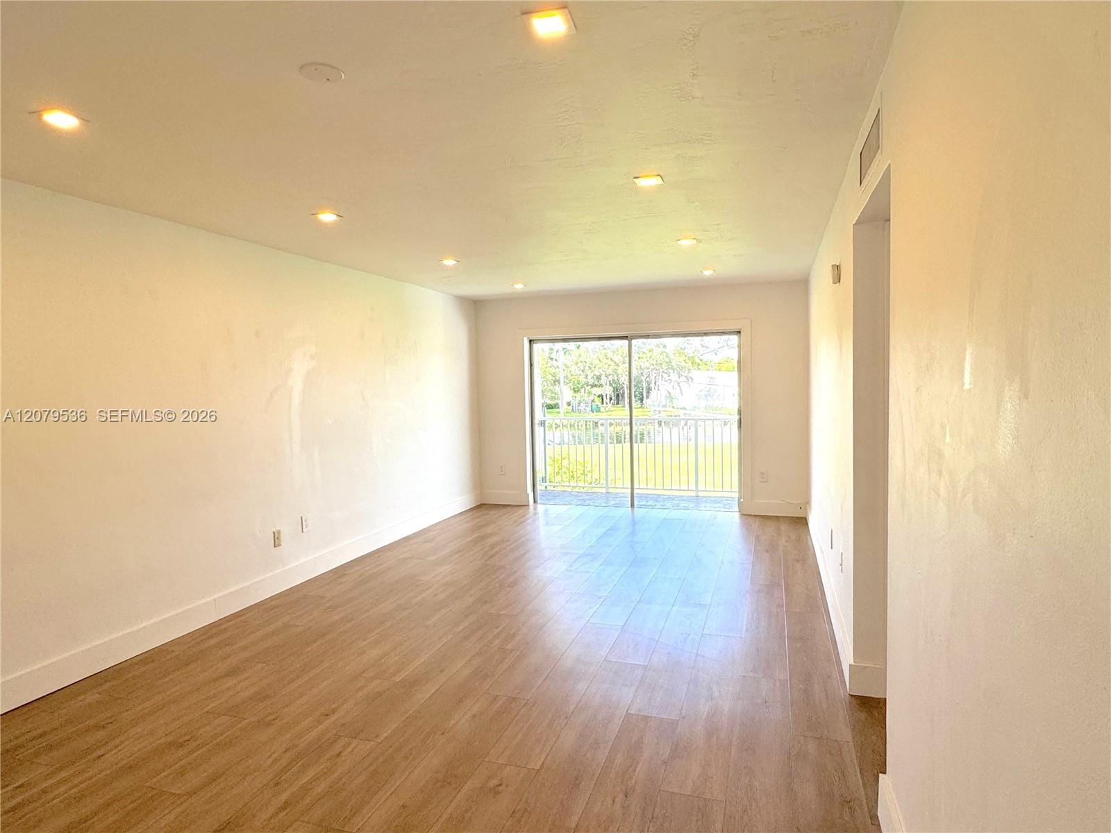 7660 SW 82nd Street H208, Miami, FL 33143 photo 4