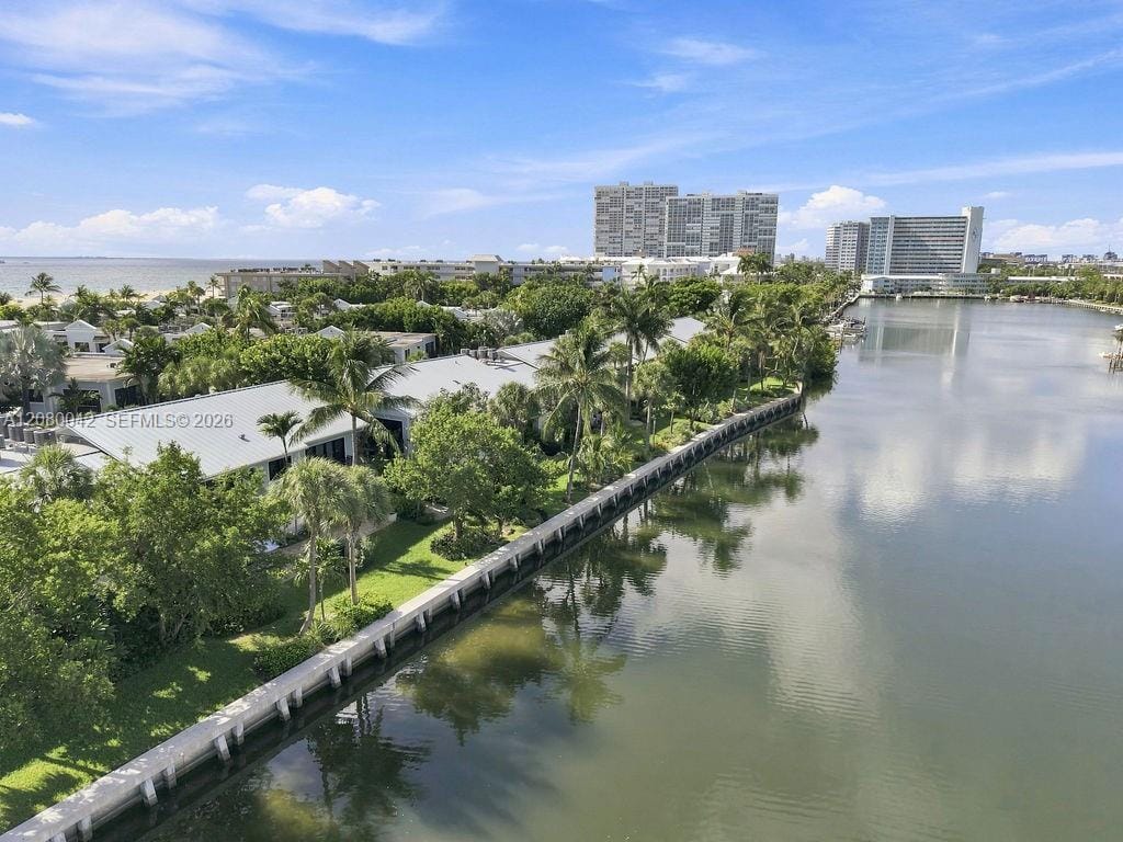1565 S Ocean Lane 176 — photo 8