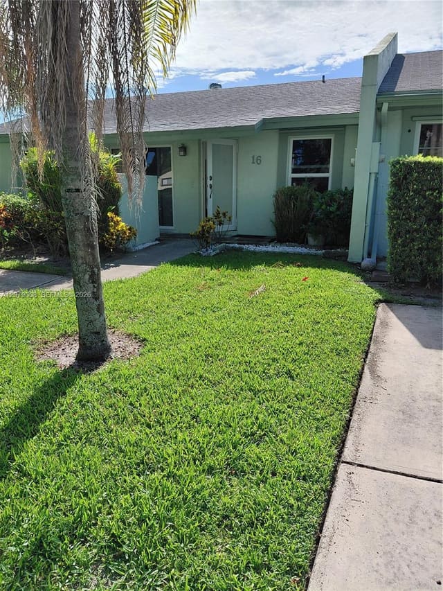 16 Camden Lane, sold in Boynton Lakes 6, Boynton Beach, FL