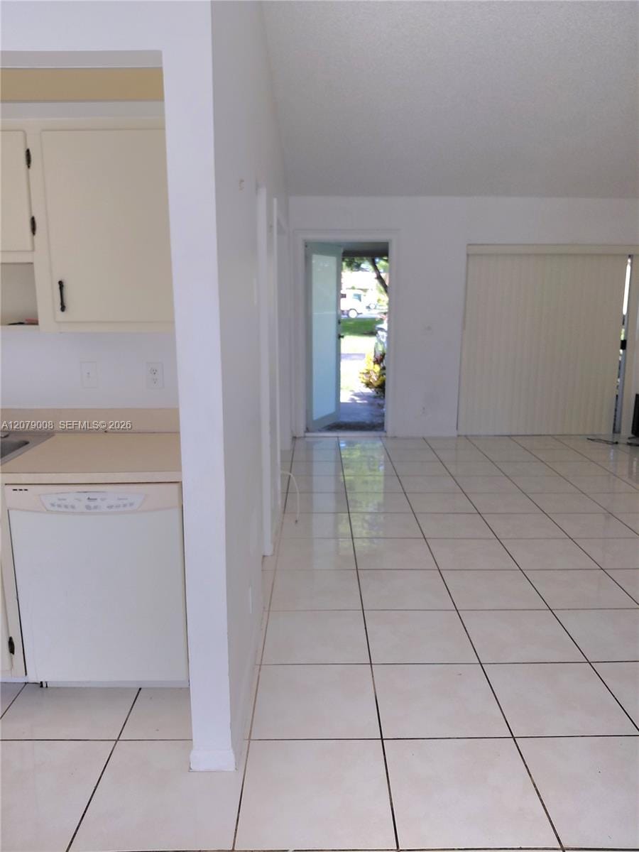 16 Camden Lane — photo 8