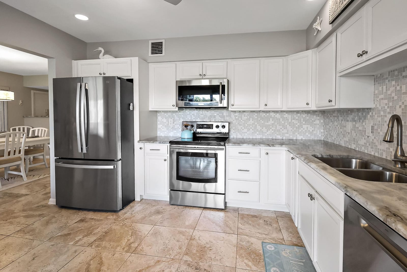 3209 S LAKEVIEW Circle 8105 — photo 10