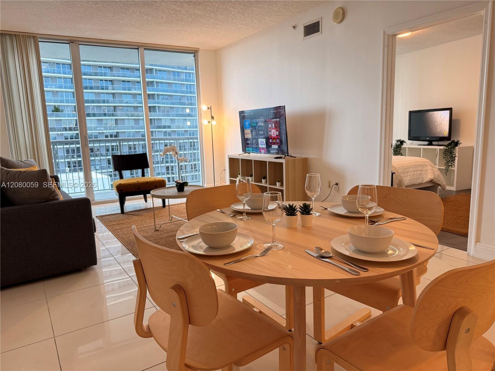 1750 N Bayshore Drive 4305 — photo 10