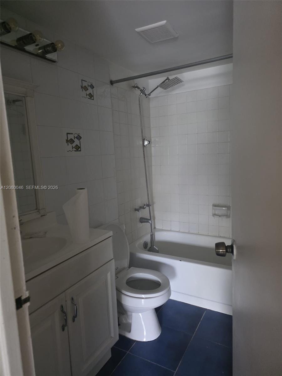 5981 Washington Street 206, Hollywood, FL 33023 photo 3