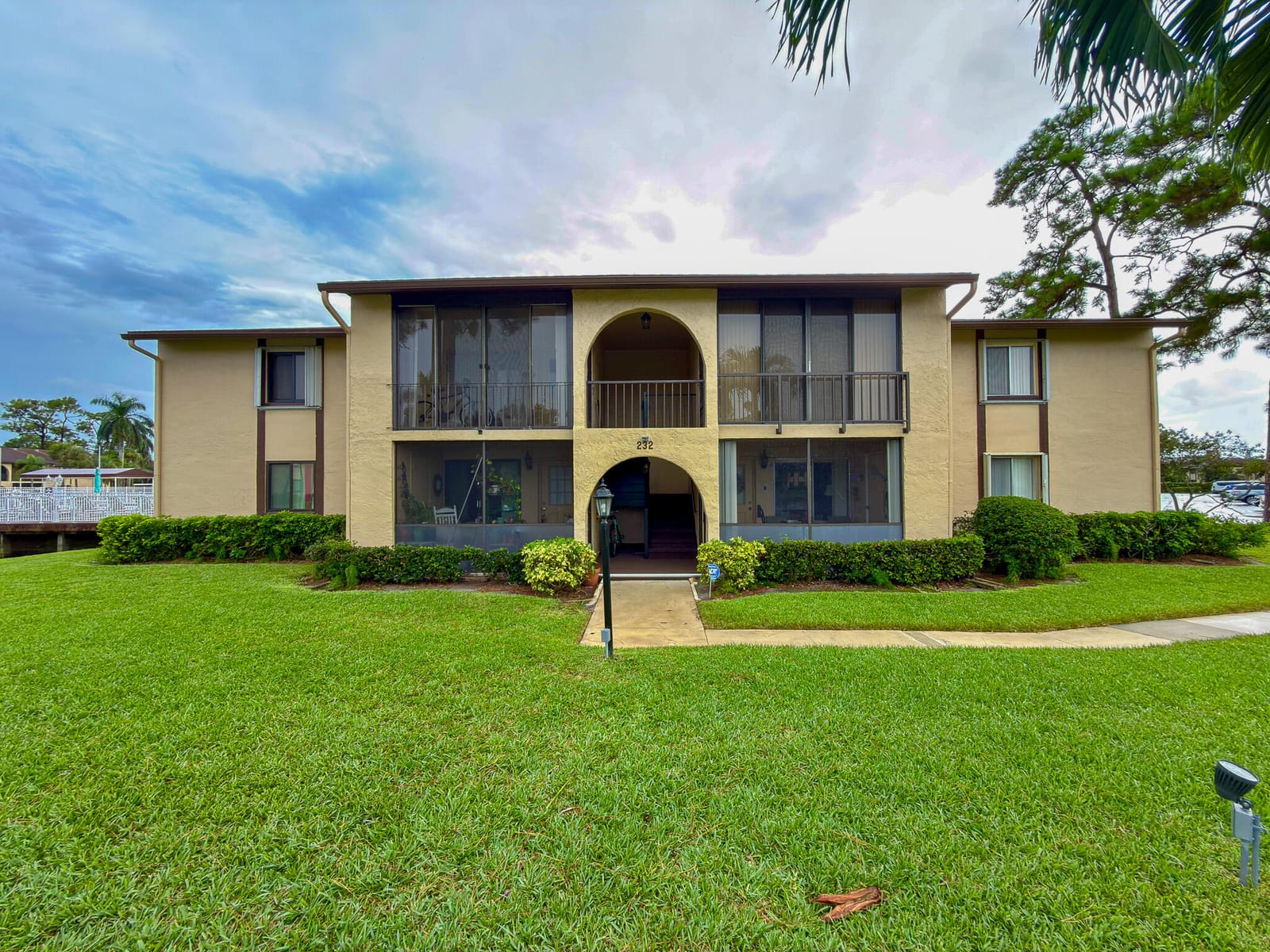 232 Pine High Occupancy Vehicle Circle C2, Greenacres, FL 33463