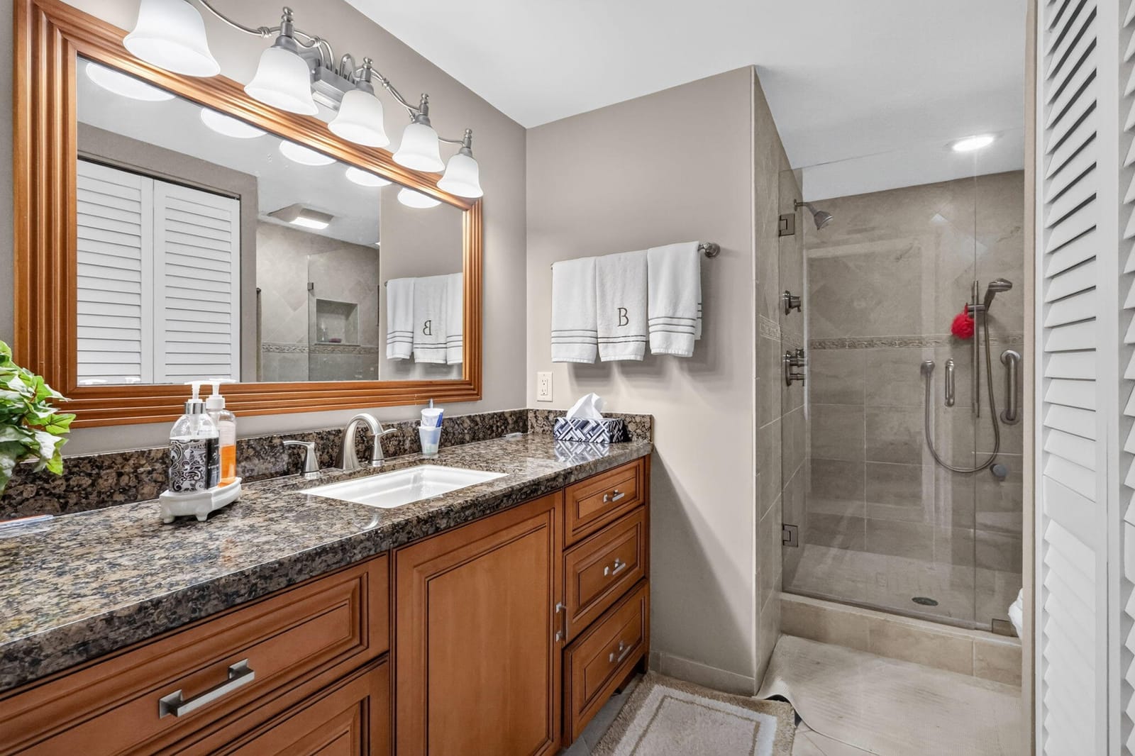 103 Half Moon Circle H1, Hypoluxo, FL 33462 photo 16