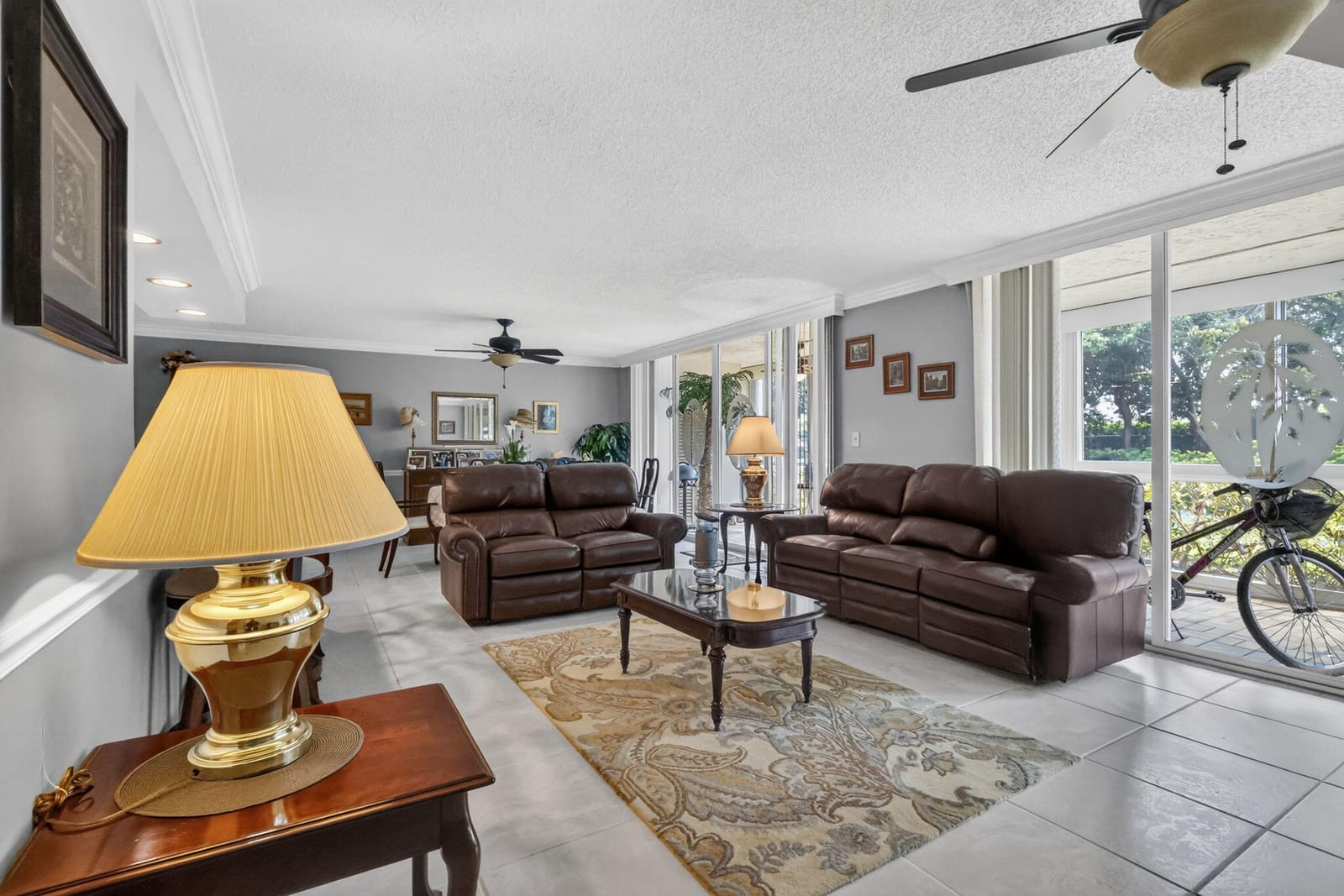 103 Half Moon Circle H1 — photo 6