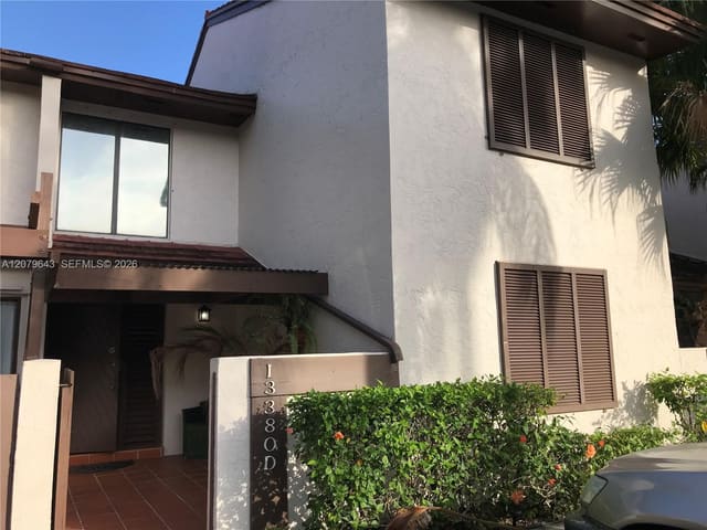 13380 SW 91st Terrace D, Miami, FL 33186