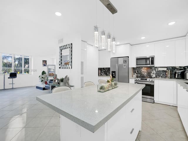 6841 SW 147th Avenue 2H, The Sovereign, Miami, FL
