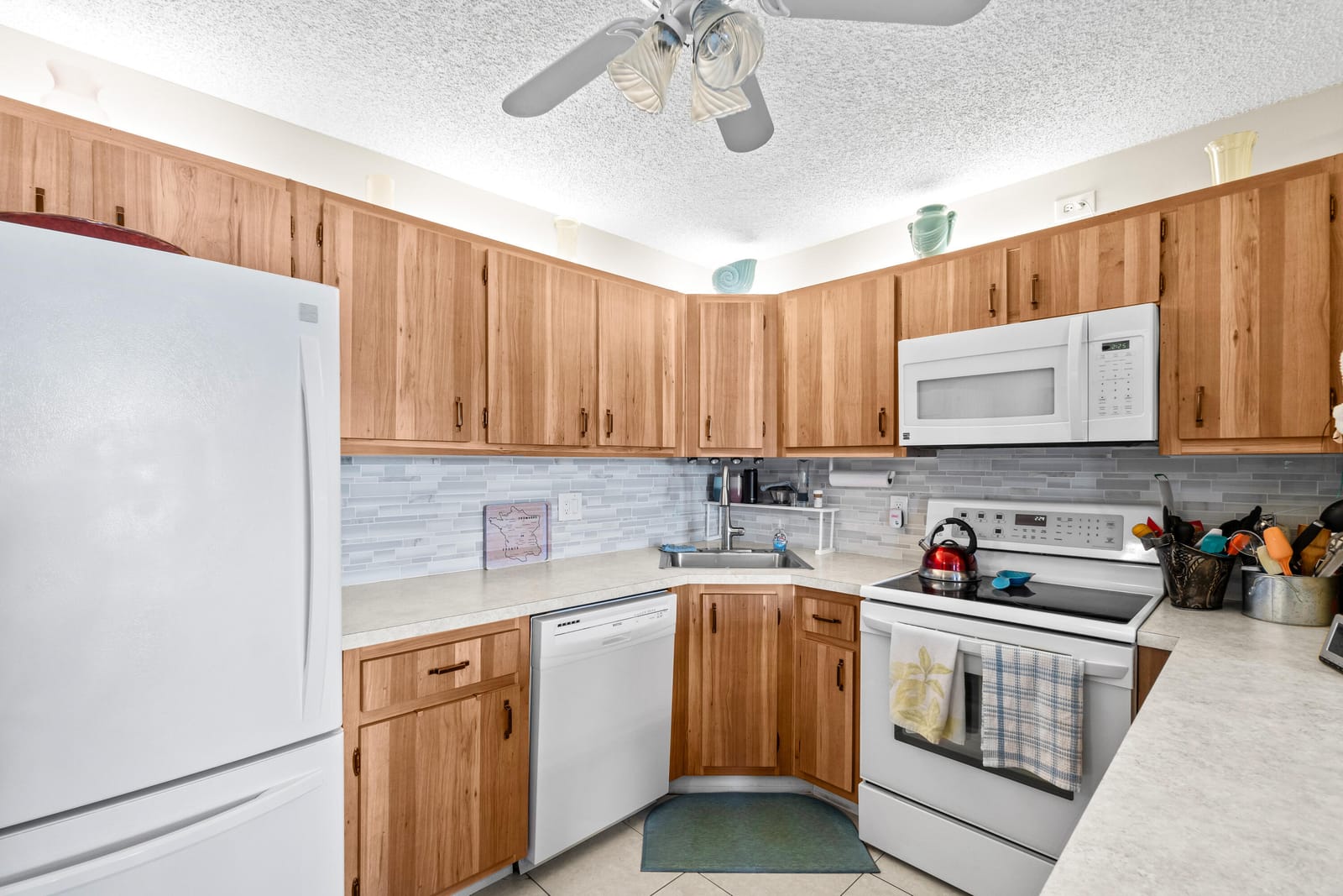 3589 La Aires Court A-2 — photo 8