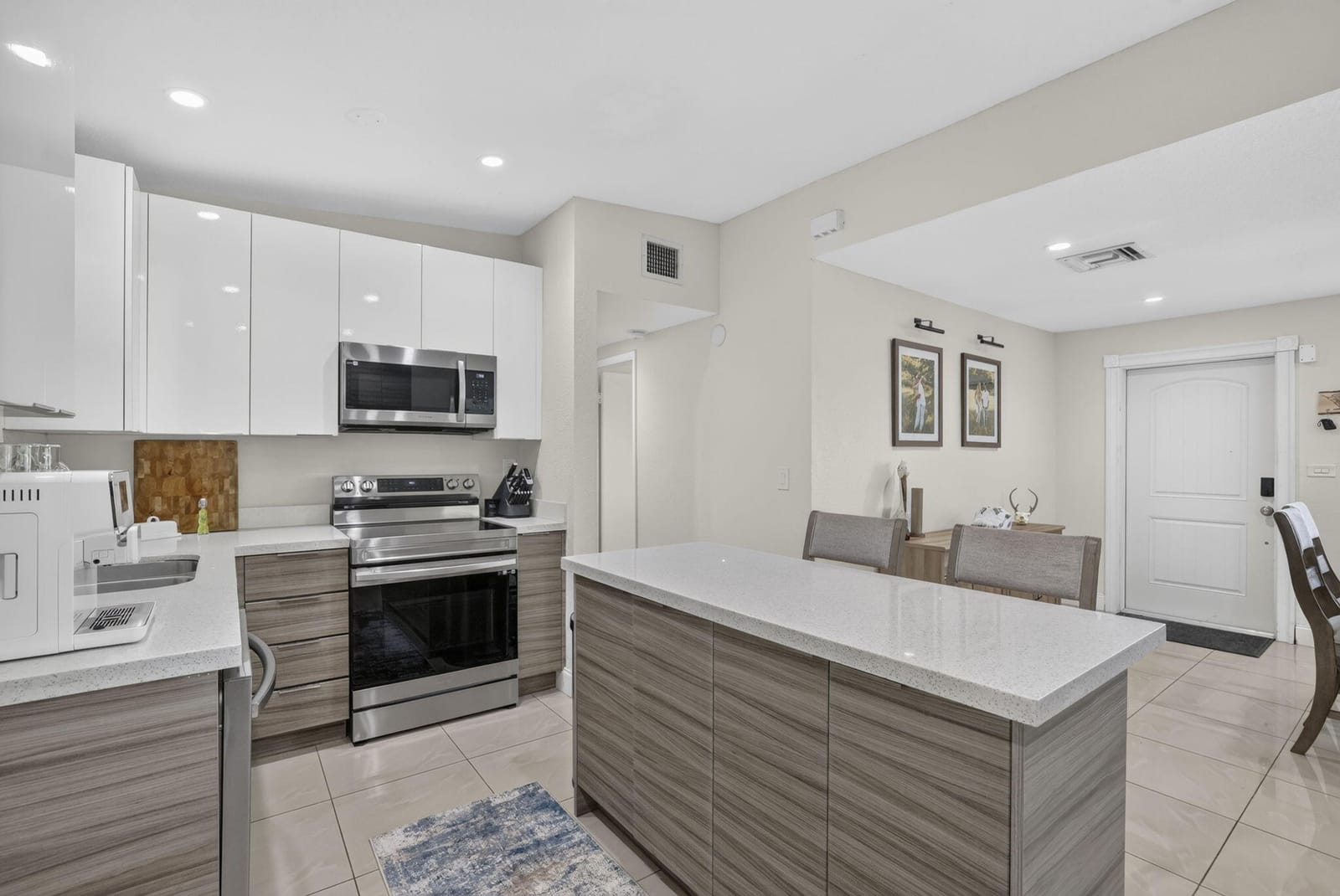 1633 NE 51st Court — photo 5