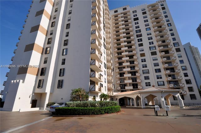 1865 S Ocean Drive 12E, Hallandale Beach, FL 33009