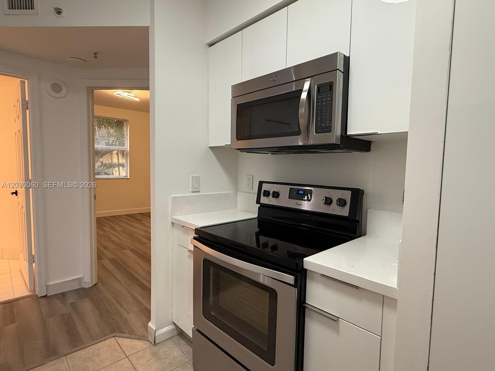 17150 N Bay Road 2201 — photo 4