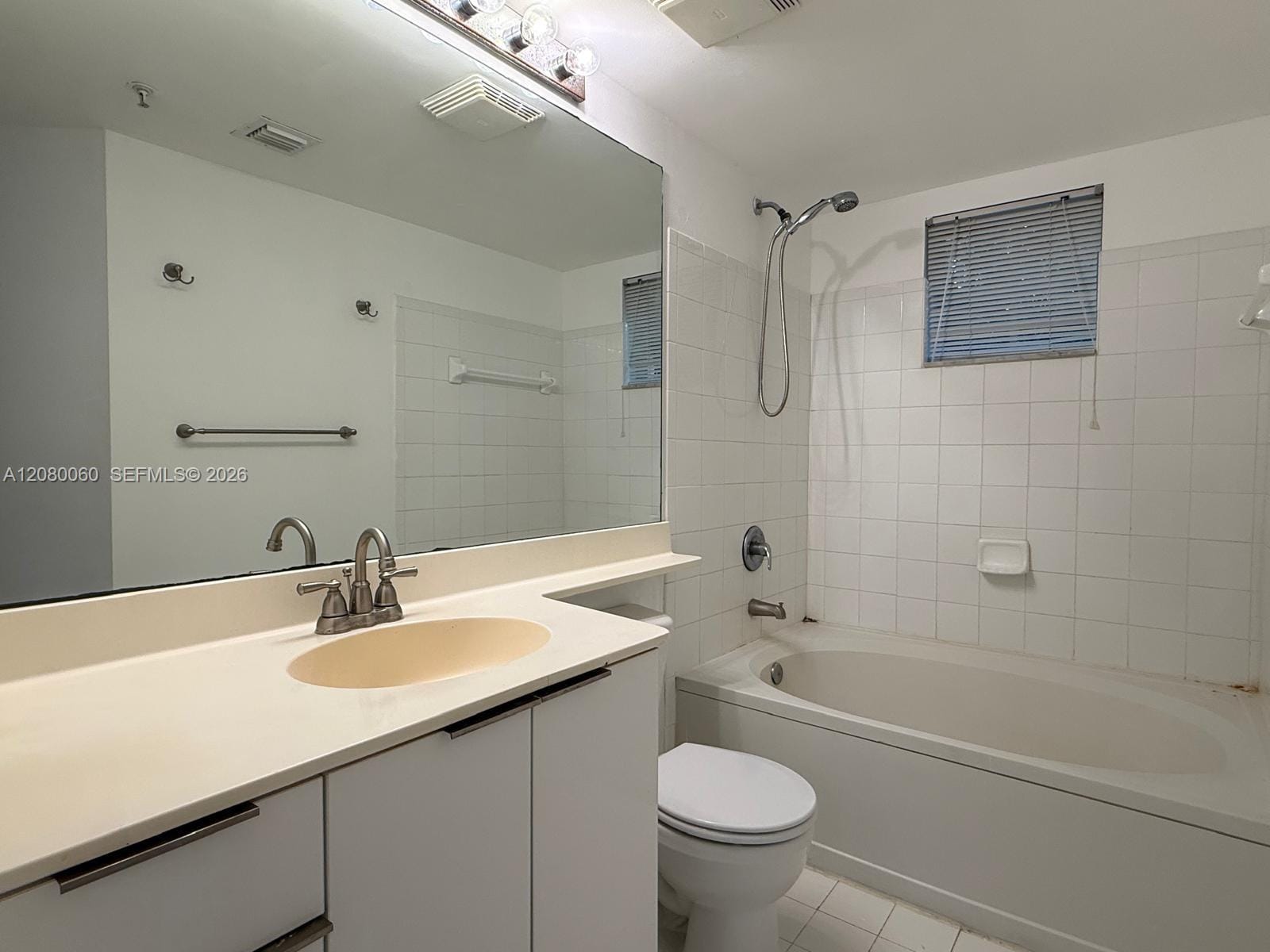 17150 N Bay Road 2201 — photo 5