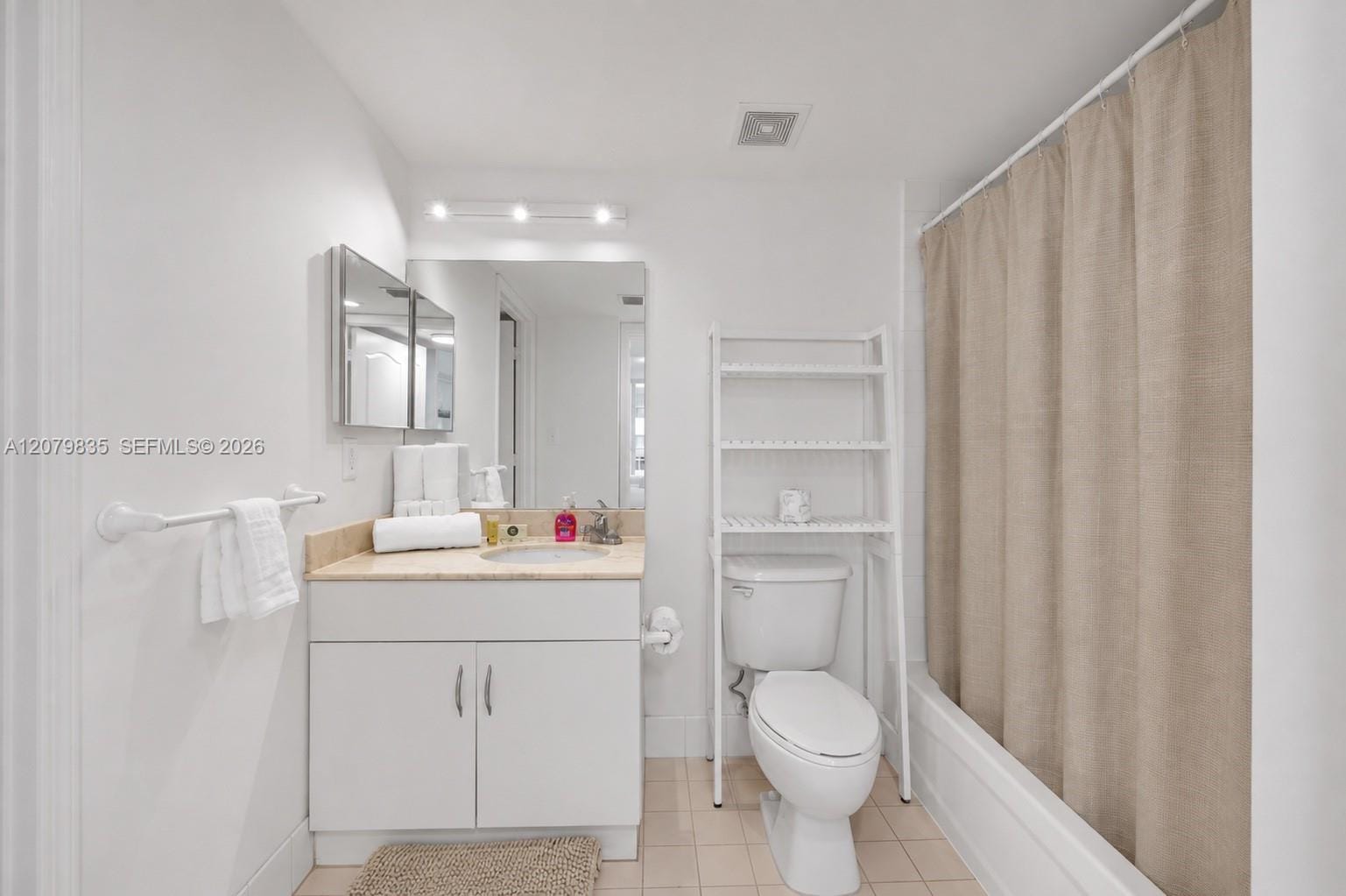 1200 Brickell Bay Drive 2904, Miami, FL 33131 photo 13