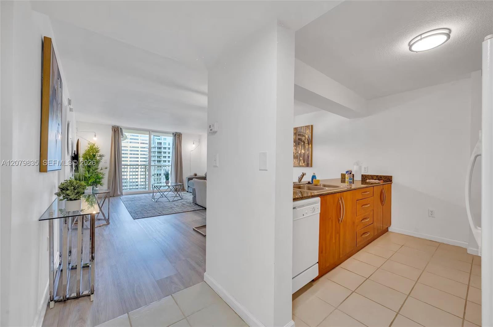 1200 Brickell Bay Drive 2904 — photo 6