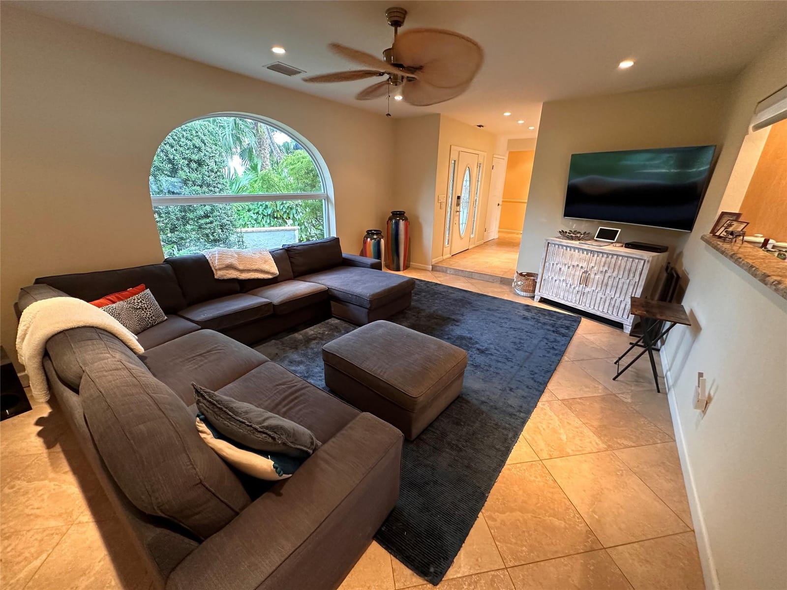 2314 Desota Drive — photo 9