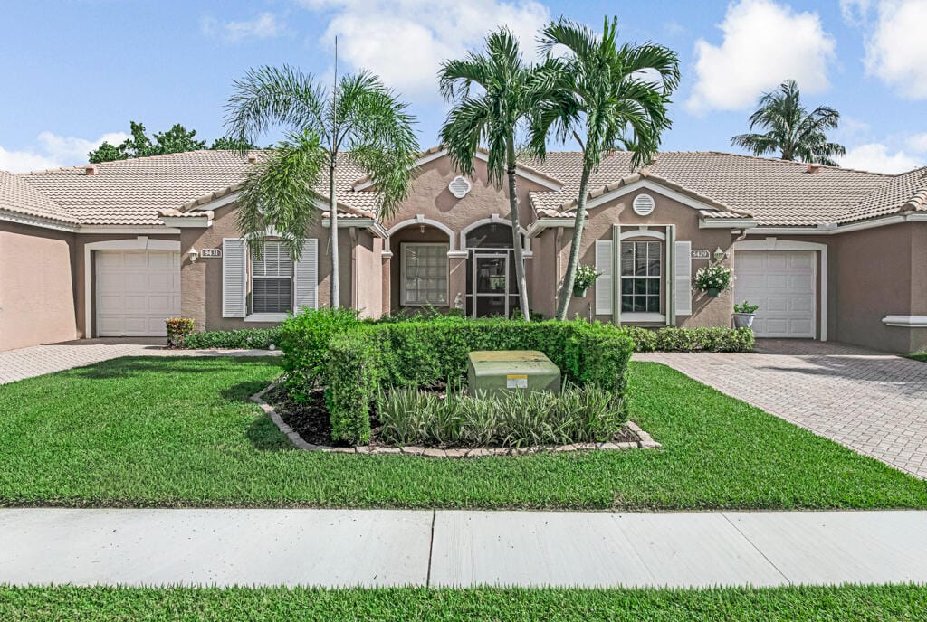 8429 LONG BAY, West Palm Beach, FL 33411