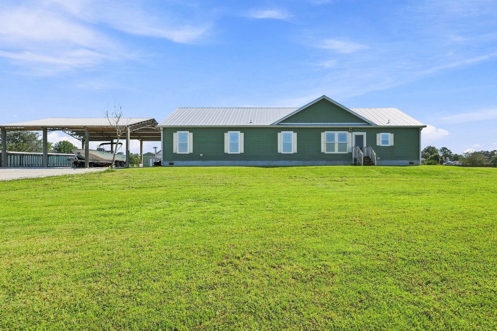 4944 NE 115th Place, Okeechobee, FL 34972