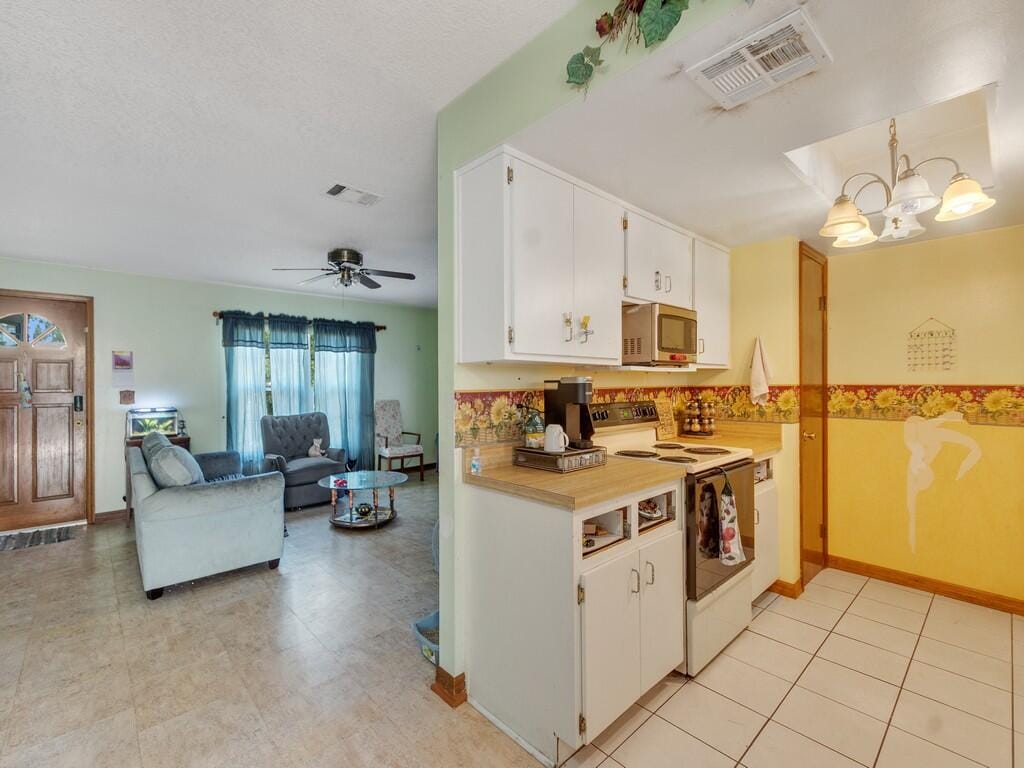 689 CABALLERO Avenue SE — photo 8