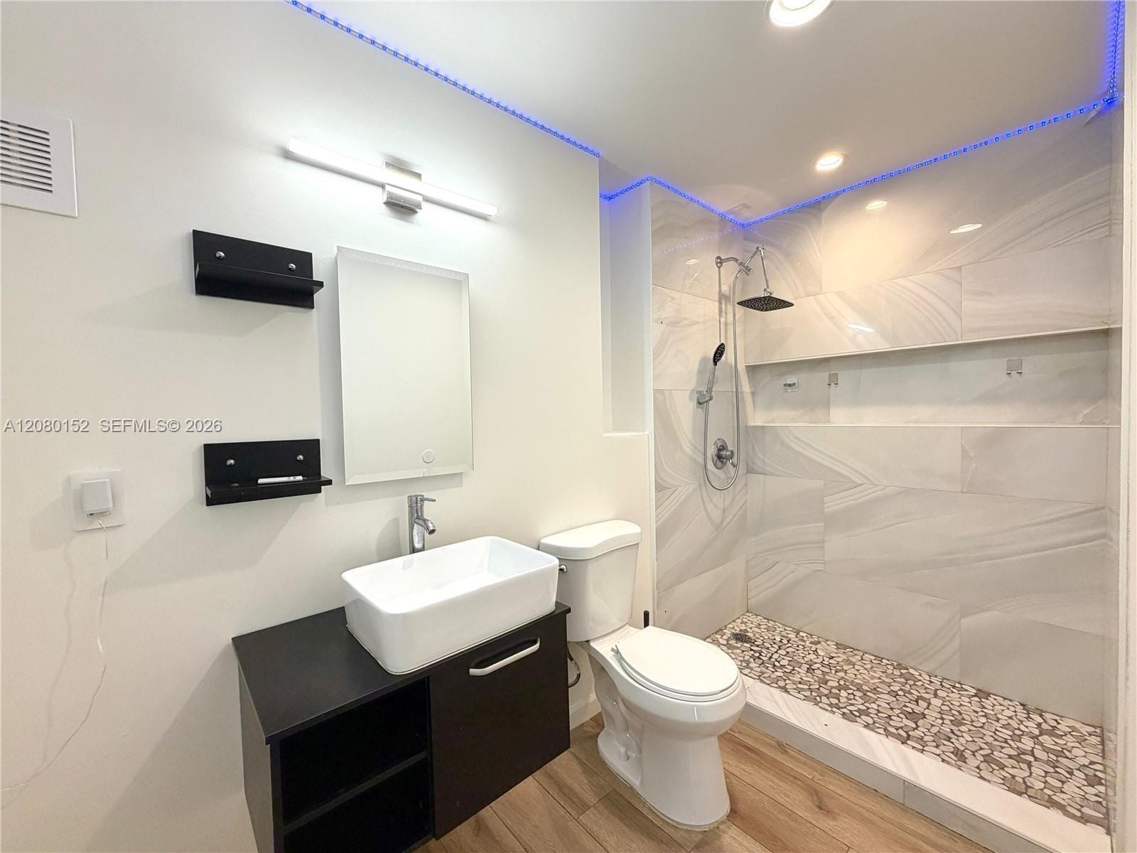 2625 SW 67th Avenue Efficiency — photo 4