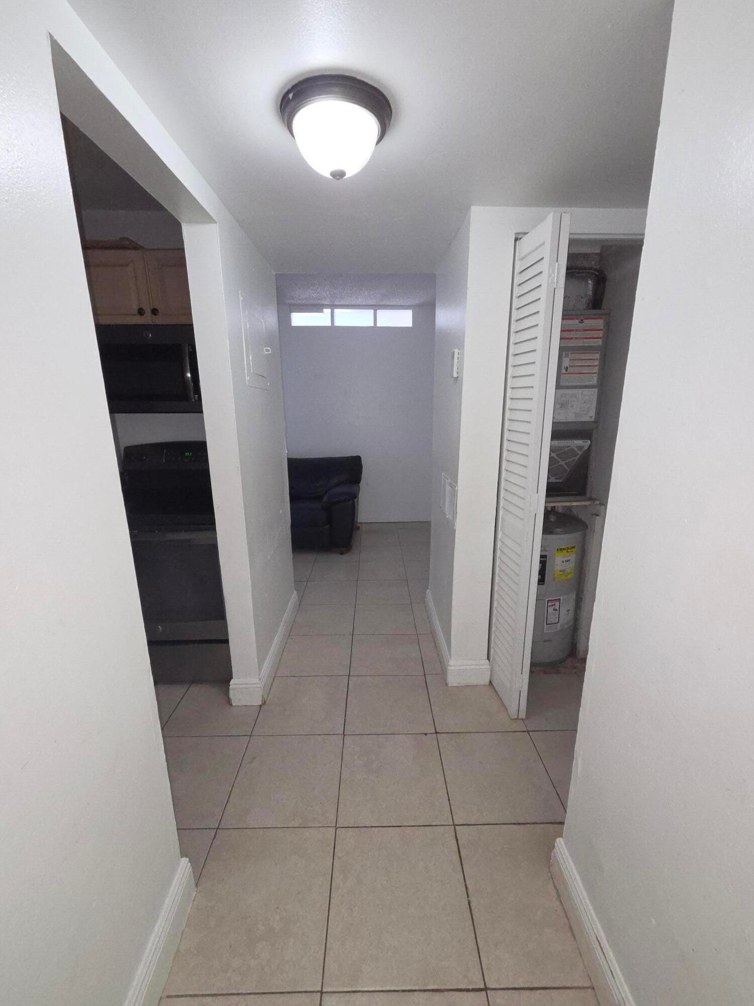 4324 NW 9TH Avenue 7-1G, Deerfield Beach, FL 33064 photo 3