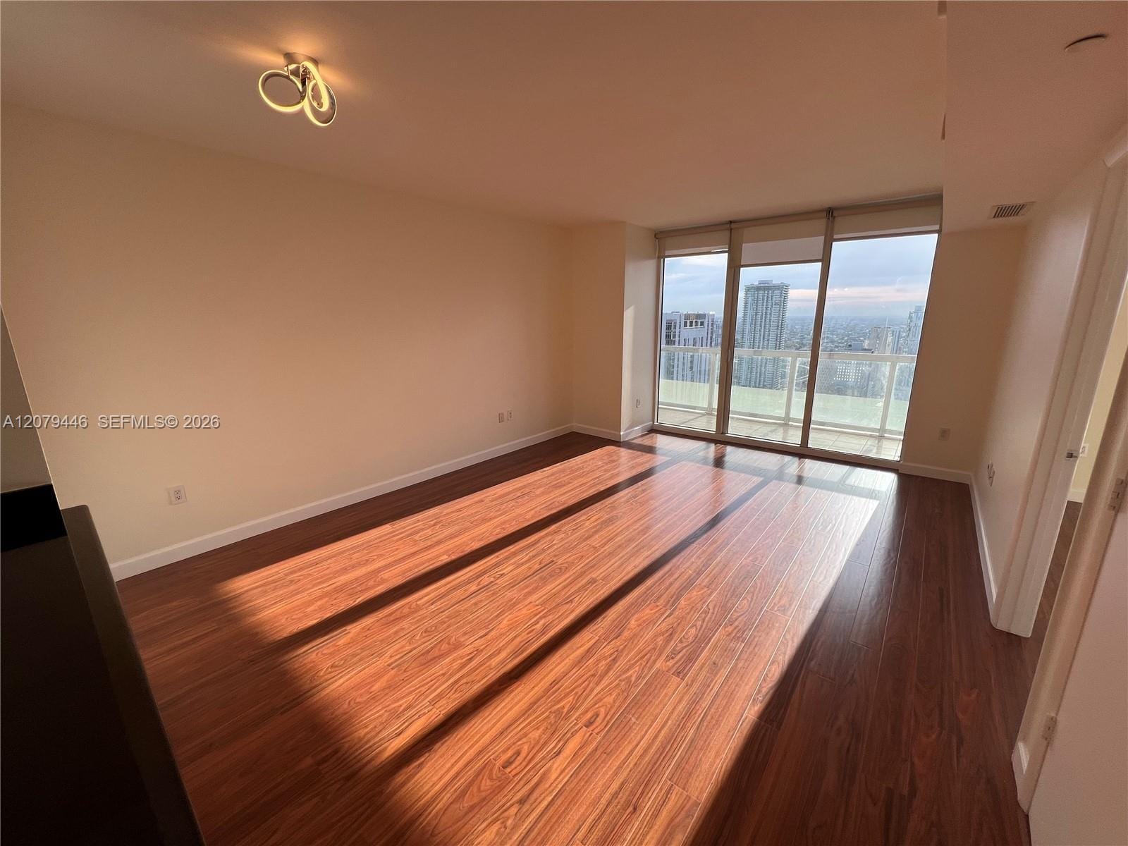 50 Biscayne Boulevard 4507, Miami, FL 33132 photo 9