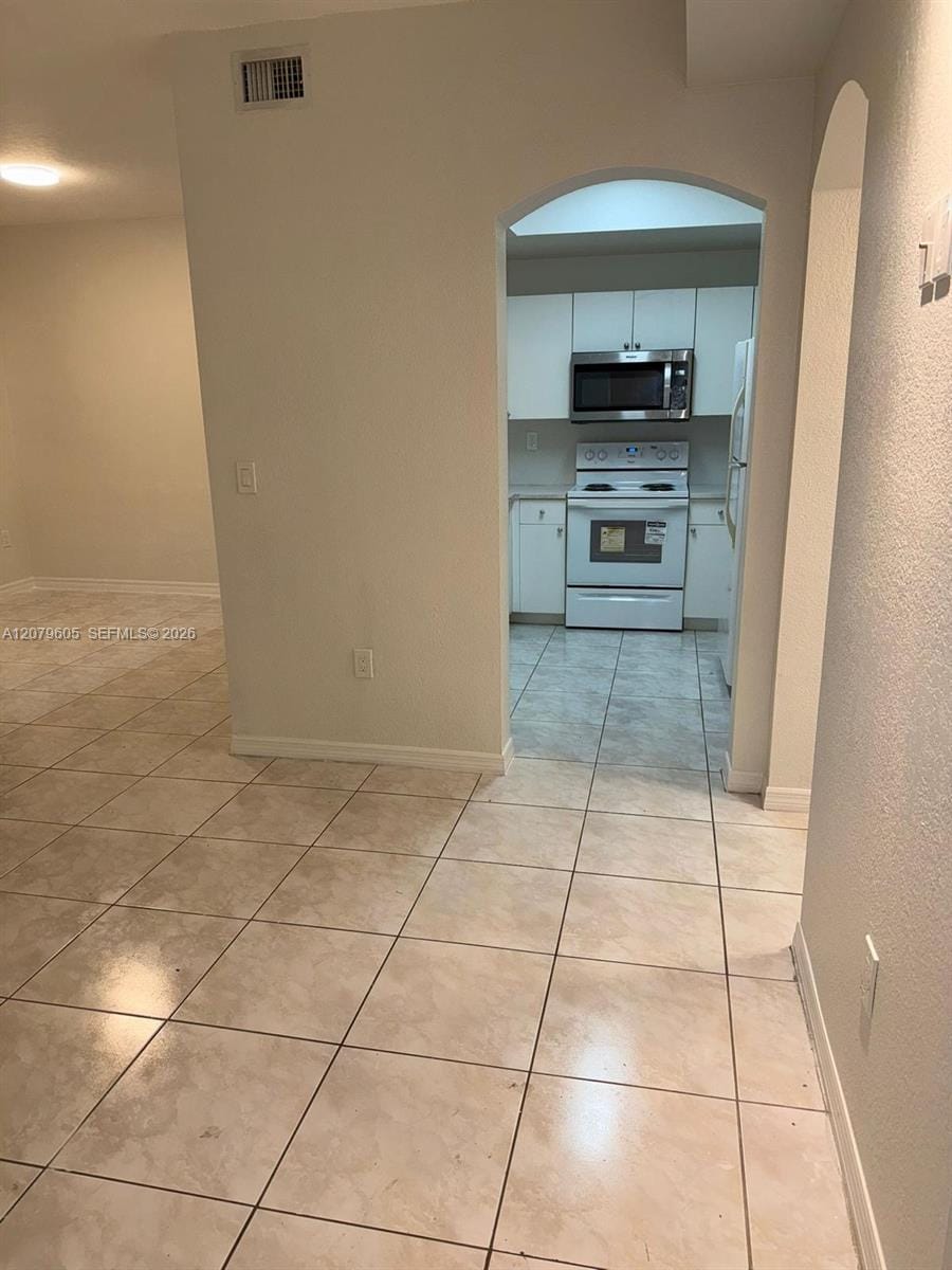8956 W Flagler Street 208 — photo 4