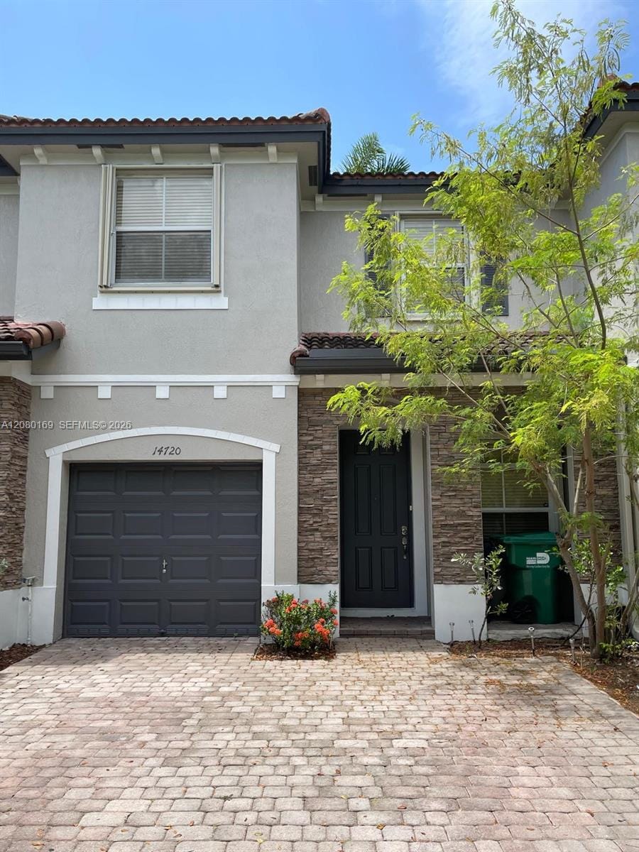 14720 SW 25th Lane 14720, Miami, FL 33185