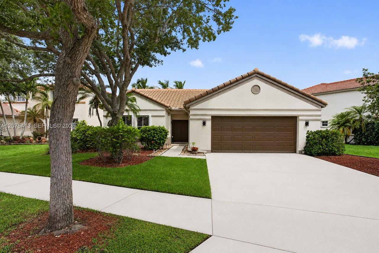 370 Carrington Drive, Weston, FL 33326