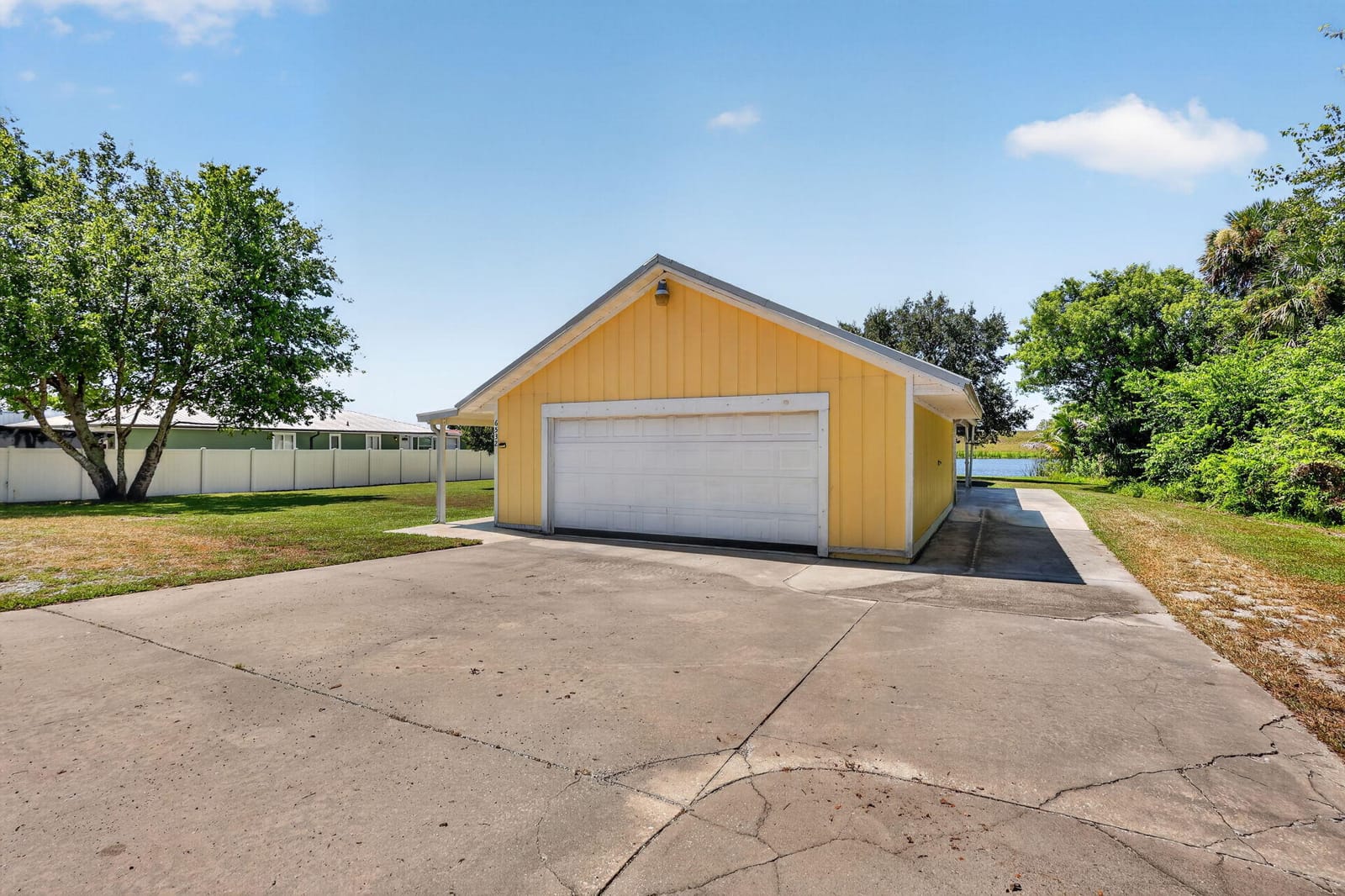 6532 US-441 — photo 4
