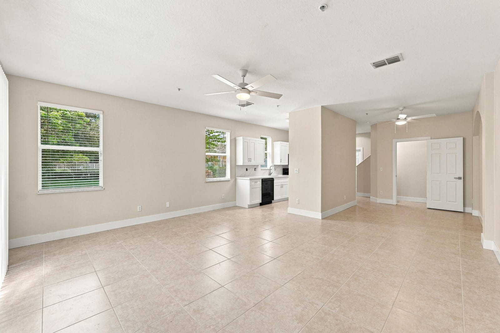 813 Pipers Cay Drive — photo 6