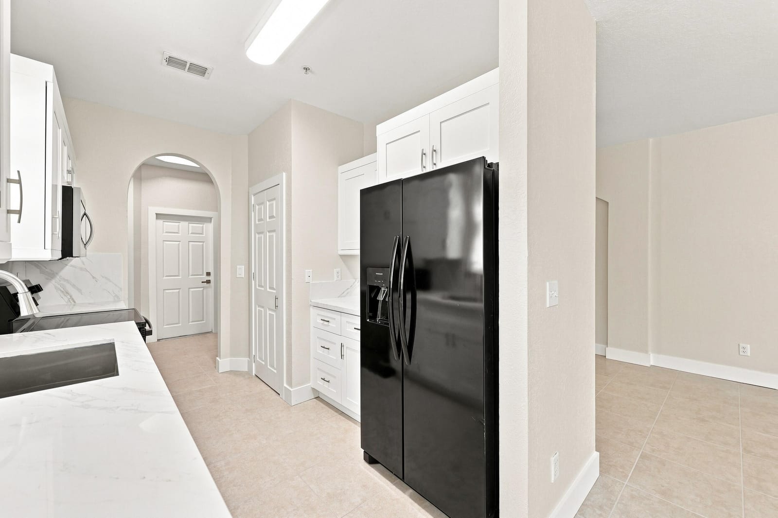 813 Pipers Cay Drive — photo 4