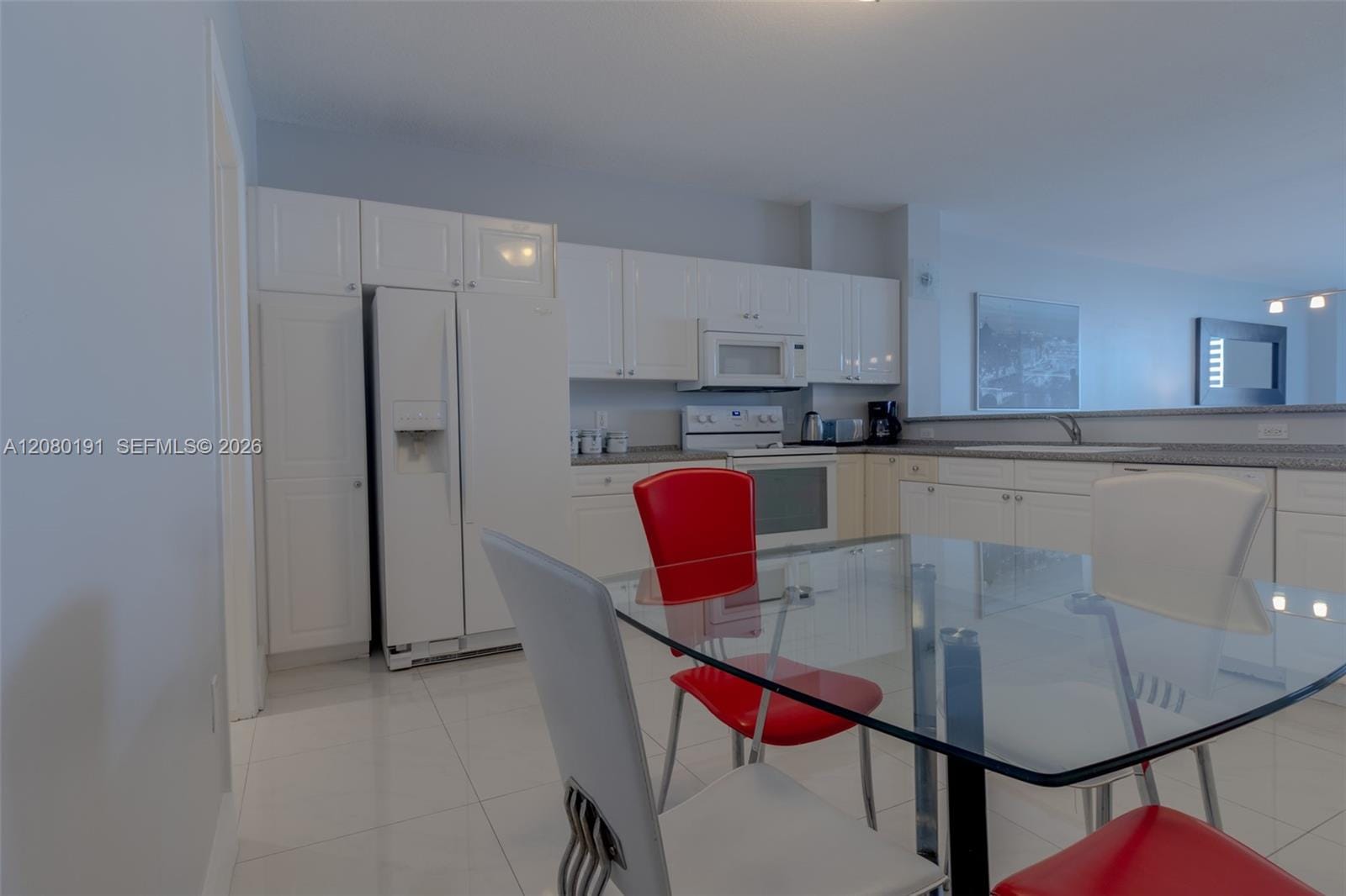 17050 W Bay Road 405 — photo 9