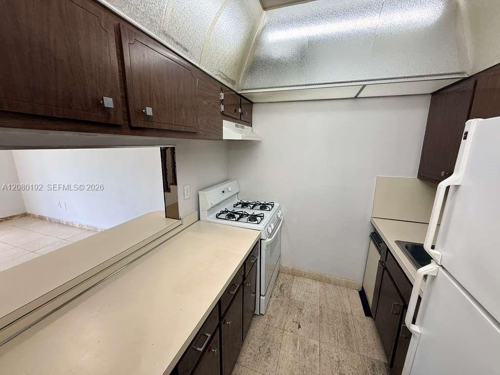 1300 W 53rd Street 32, Hialeah, FL 33012