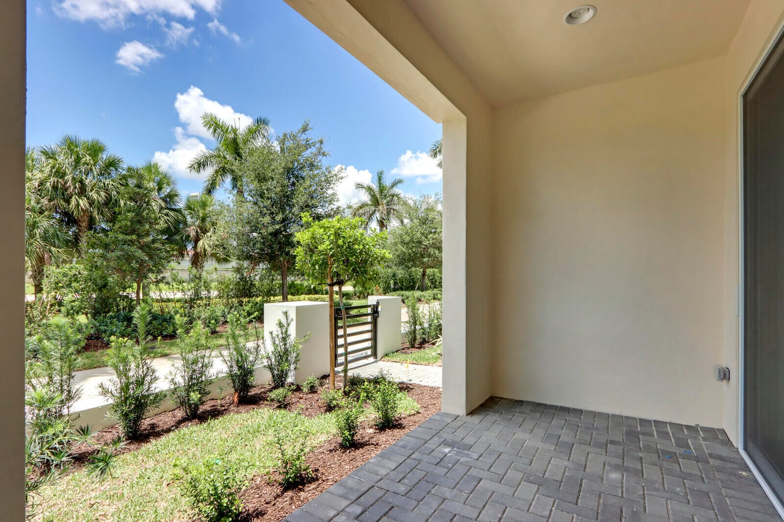 12556 Gross Pointe Drive — photo 11