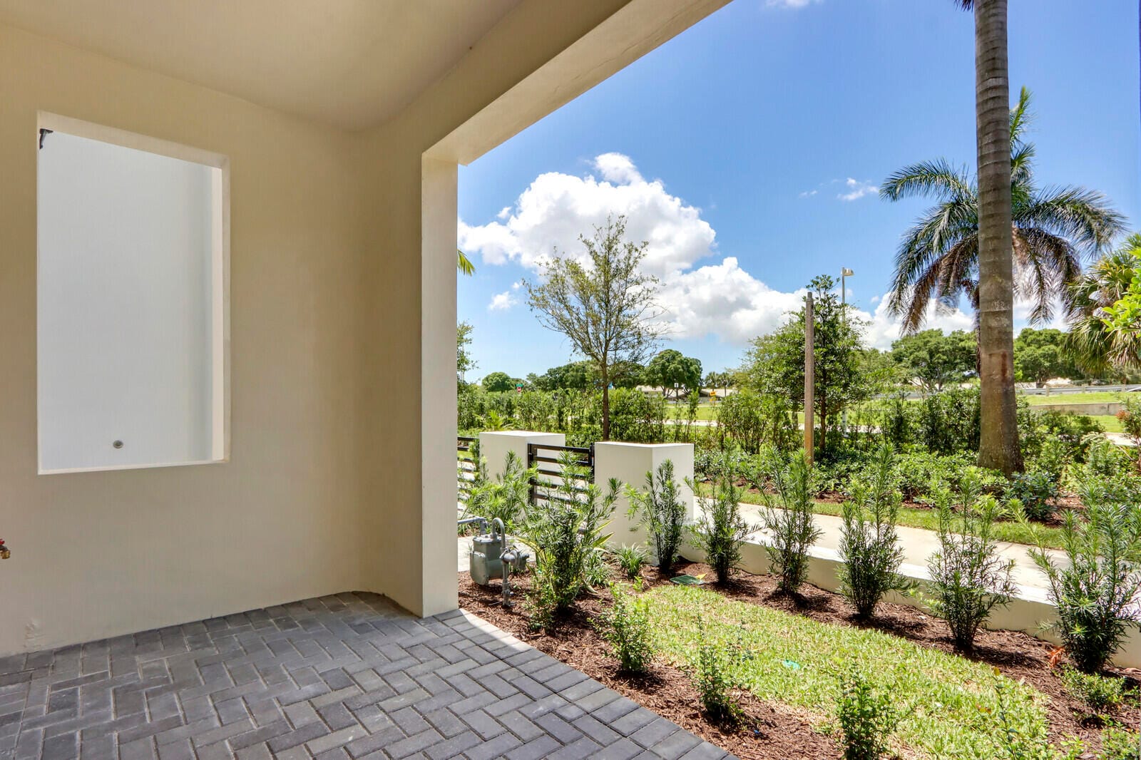 12556 Gross Pointe Drive — photo 10