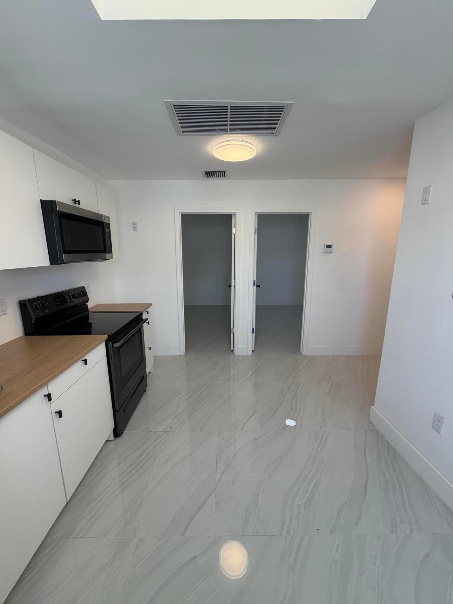 8211 BISCAYNE Boulevard 1, Miami, FL 33138