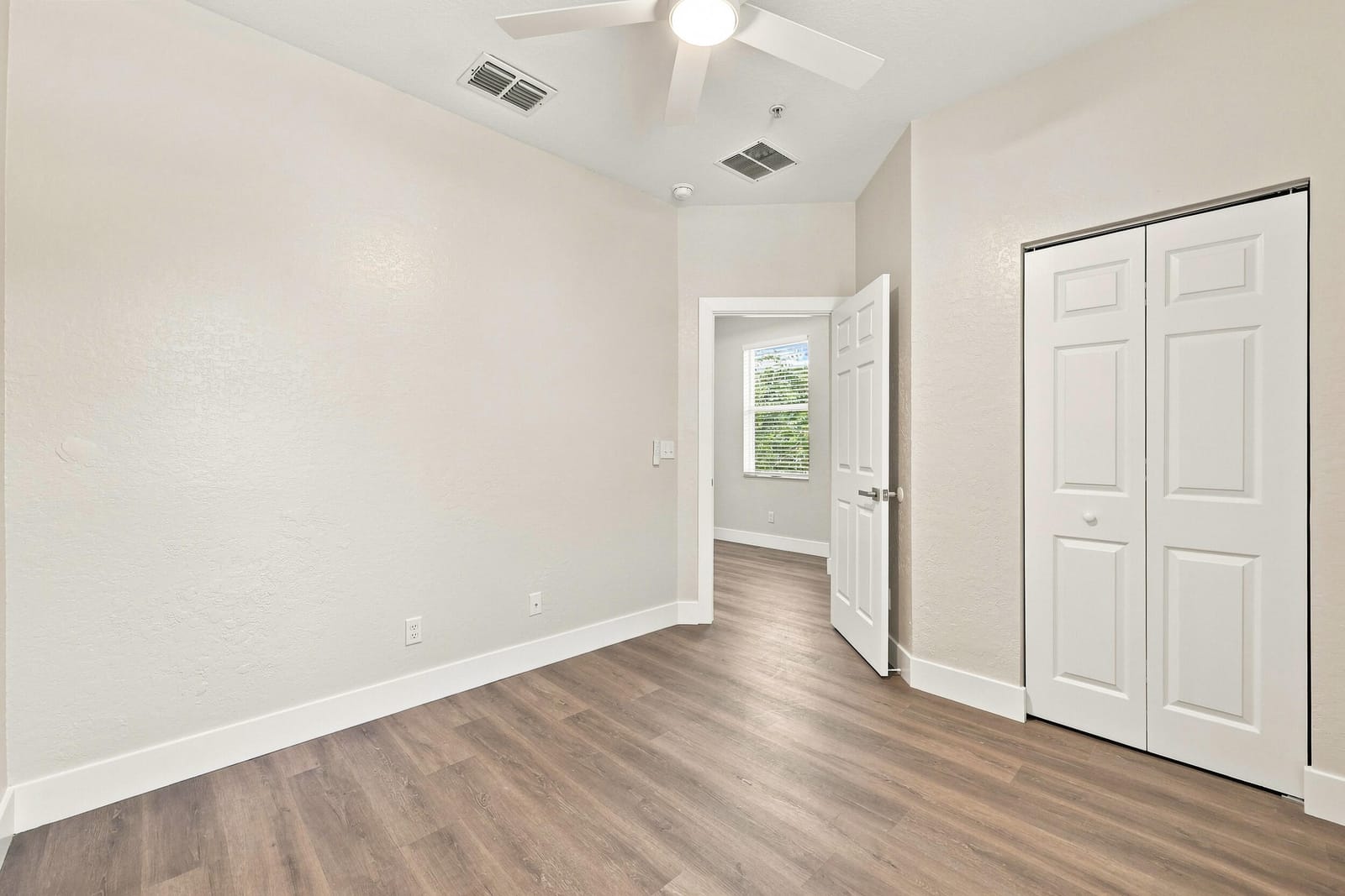 813 Pipers Cay Drive, West Palm Beach, FL 33415 photo 28