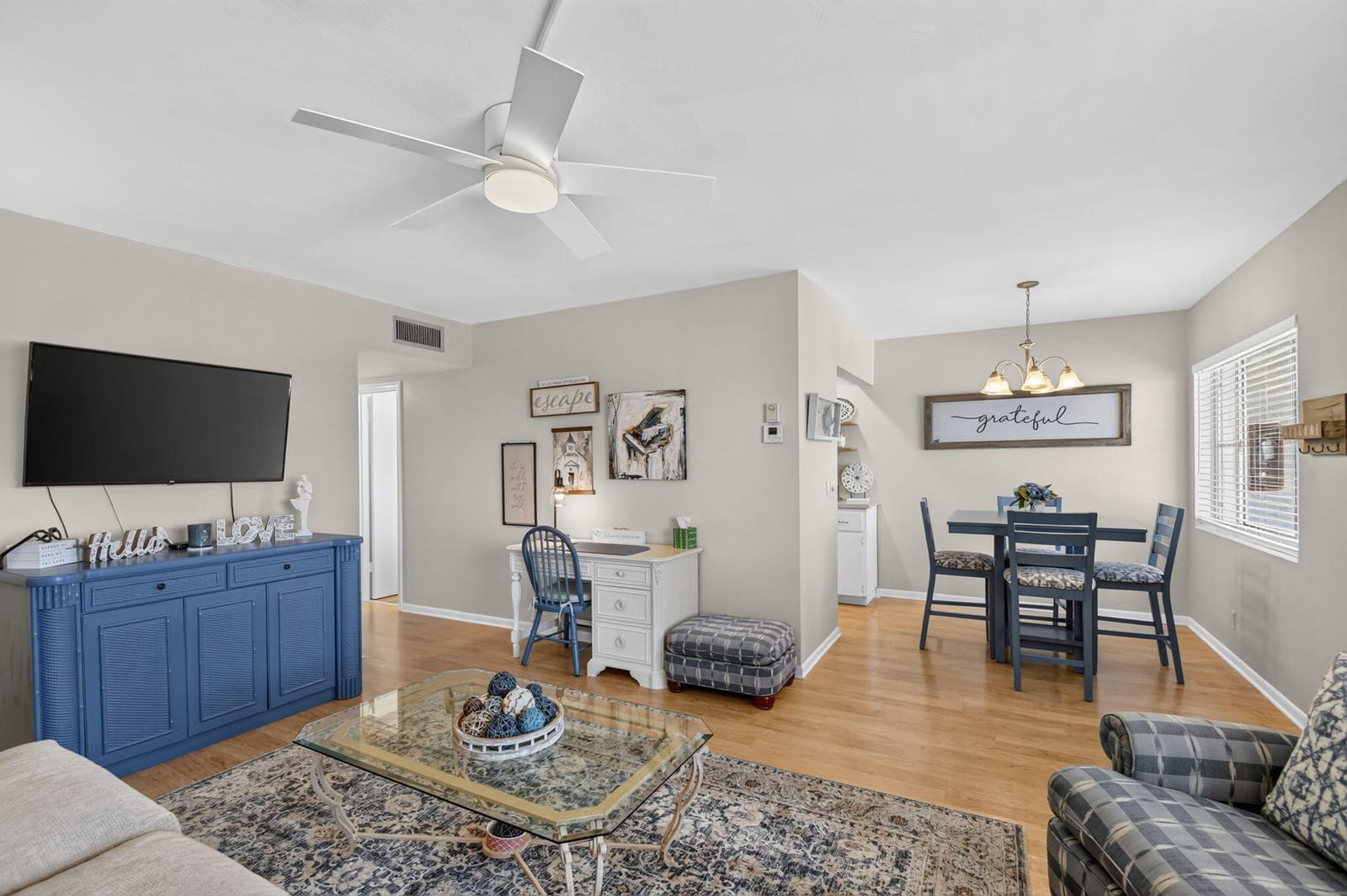 2880 LAKE OSBORNE Drive 203 — photo 4