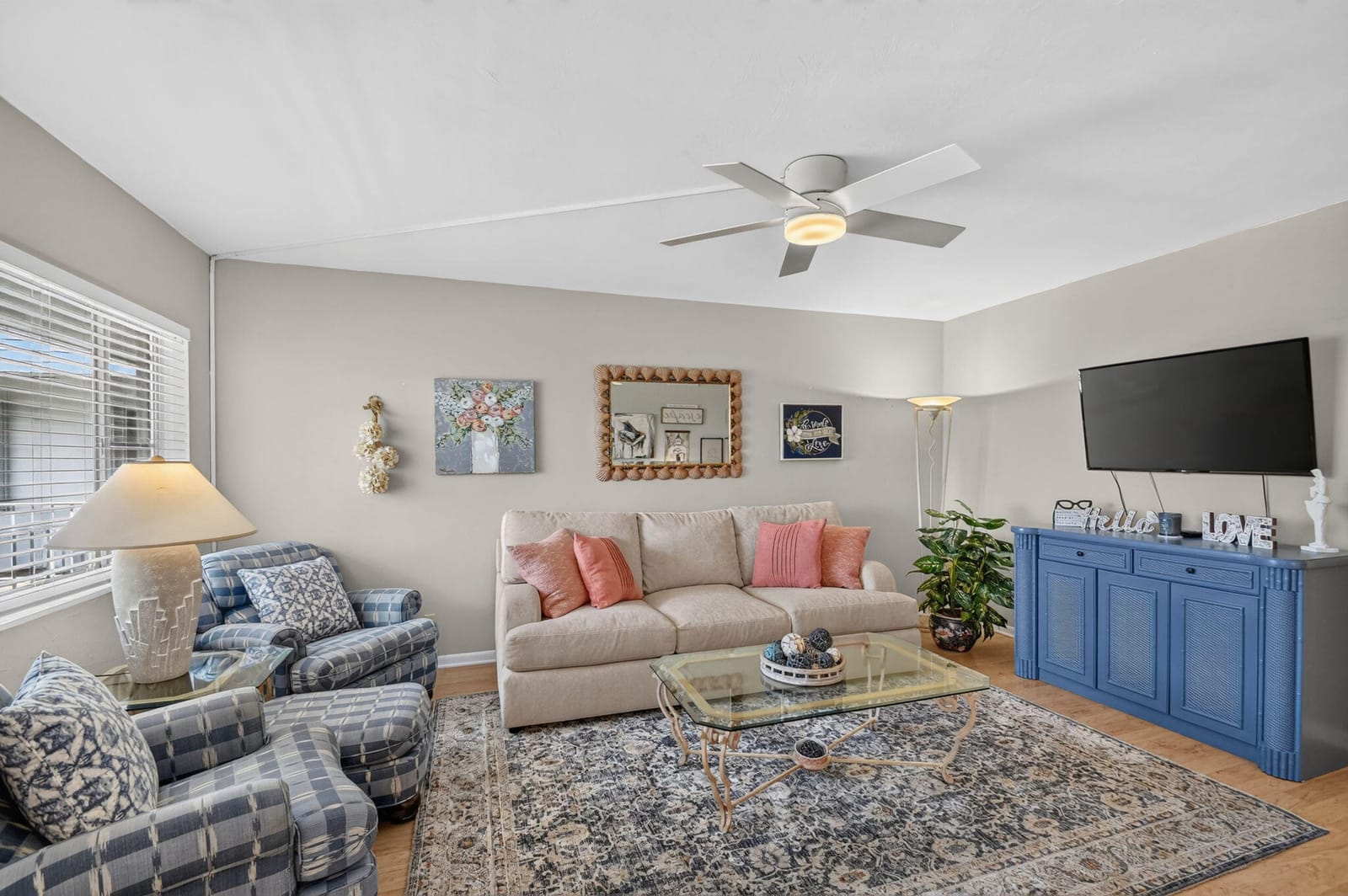 2880 LAKE OSBORNE Drive 203, Lake Worth Beach, FL 33461