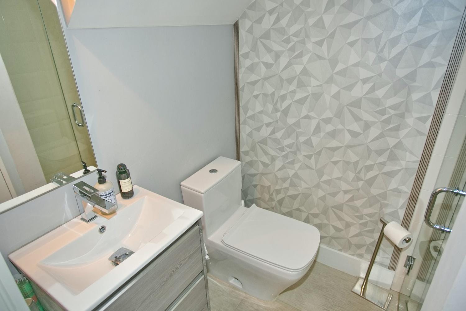 502 NE 7th Avenue Unit 1 — photo 4