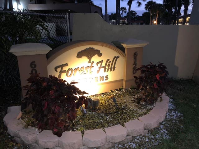 6112 Forest Hill Boulevard 105, West Palm Beach, FL 33415